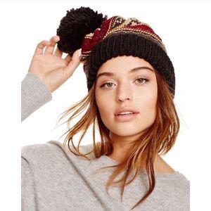 Free people Pom beanie winter skiing